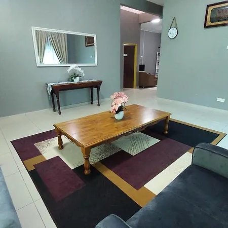 Dhia Homestay Macang Exterior photo