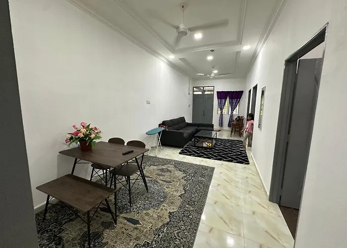 Dhia Homestay